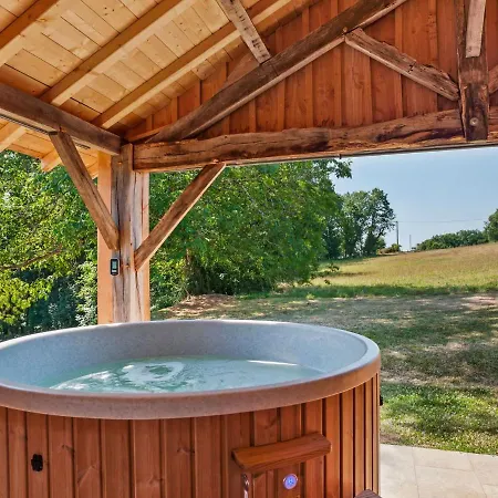 Luxurious In With A Heated Swimming Pool
