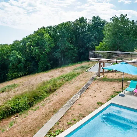 فيلة Luxurious In With A Heated Swimming Pool